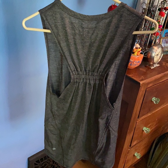 Lululemon top - Picture 3 of 3